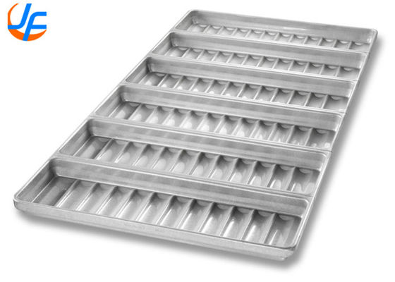 RK Bakeware China-52435 Glazed Nonstick 18 Mold Aluminized Steel Hot Dog Bun Pan Tray