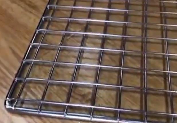 Rk Bakeware China-18&rdquor; &amp; 16&prime;&prime; SUS304 Stainless Steel Bakery Bread Wires Cooling Tray